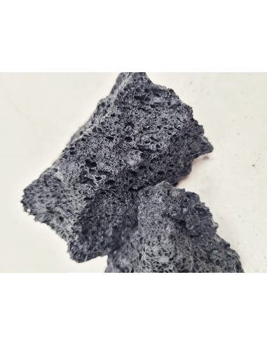 Darwin Black Lava Nano Rocks 2Kg WIO - 1